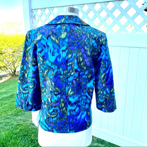 Chico’s Abstract Print Cropped Blazer - Picture 9 of 16